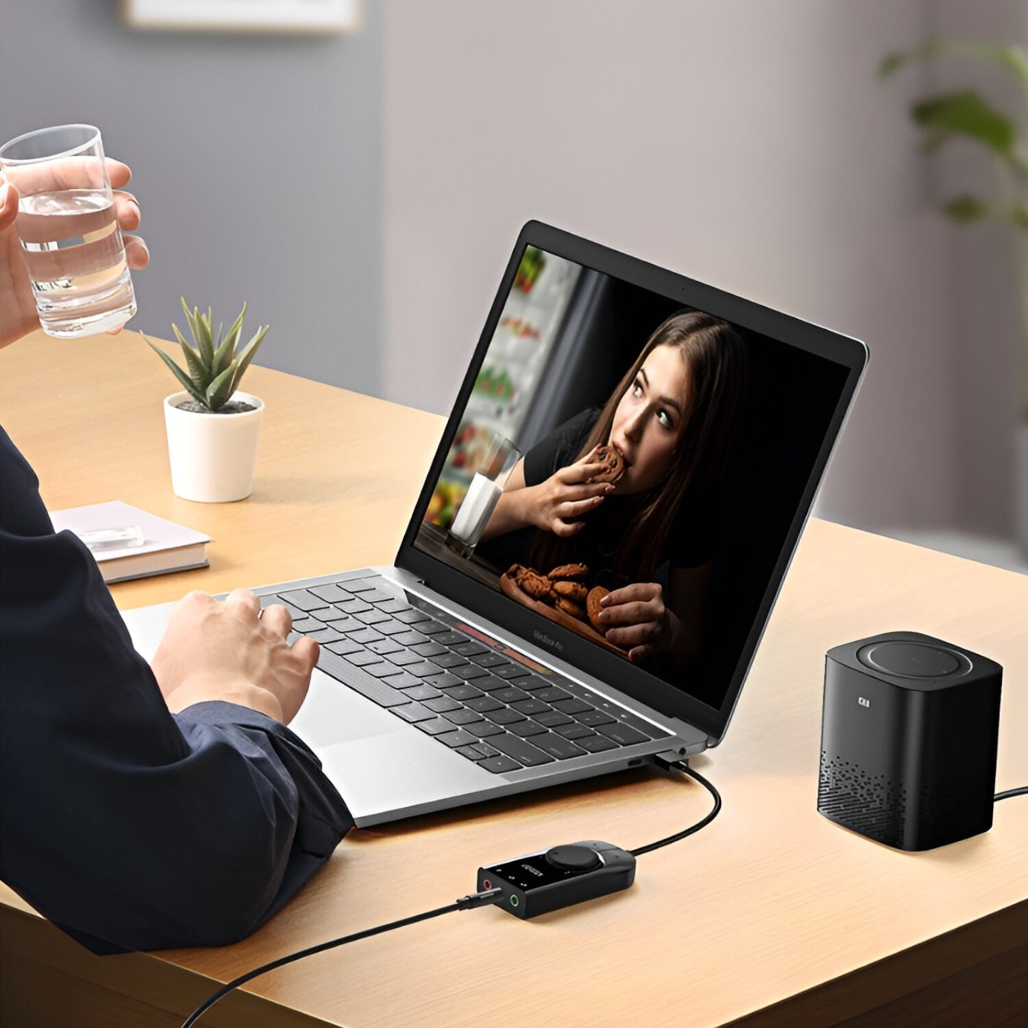 UGREEN CM129-40964 USB-A to 3.5mm External Stereo Sound Adapter - Black - Stellar Technologies