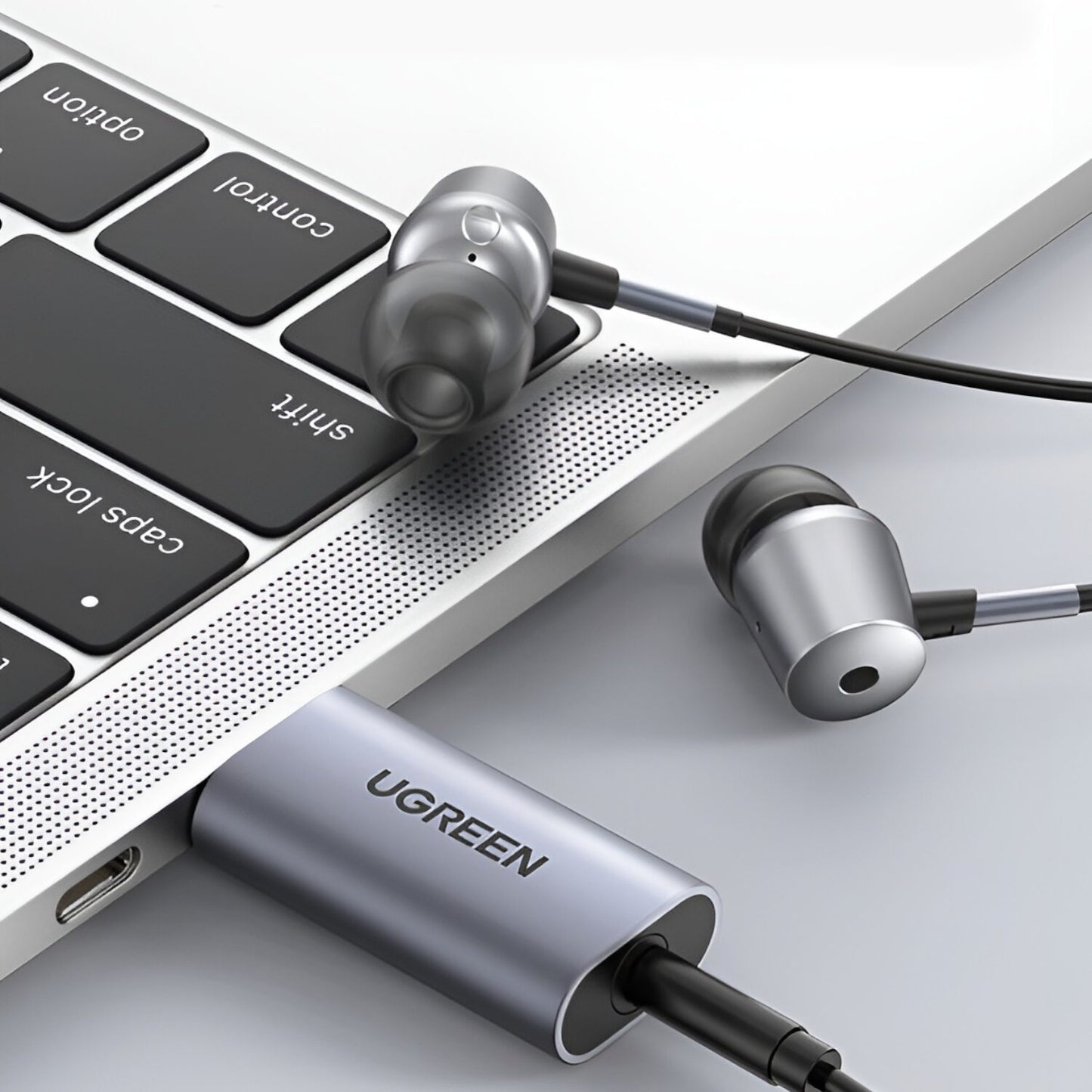 UGREEN CM383-80864 USB-A to 3.5mm Audio Jack External Sound Adapter - Silver - Stellar Technologies