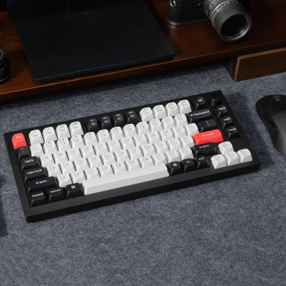 Keychron Q1H-M1 QMK Wireless Custom Keyboard - Black - Stellar Technologies