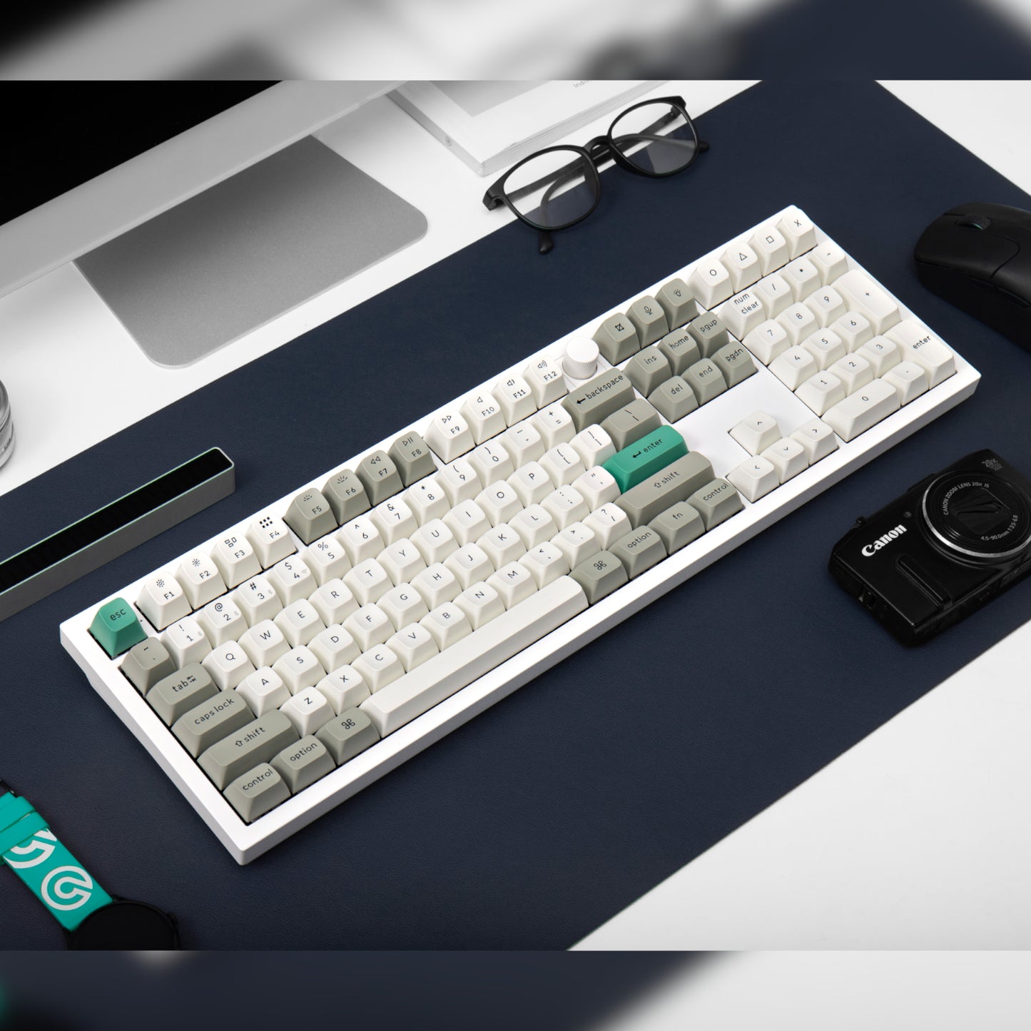 Keychron Q6 Max Wireless Mechanical Keyboard KSA Gateron Red Jupiter Switches - Shell White - Stellar Technologies